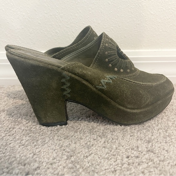 Frye Suede Clog Womens Green Sz 6 Ingrid Apron Leather Block High Heel Slip On - Picture 2 of 10